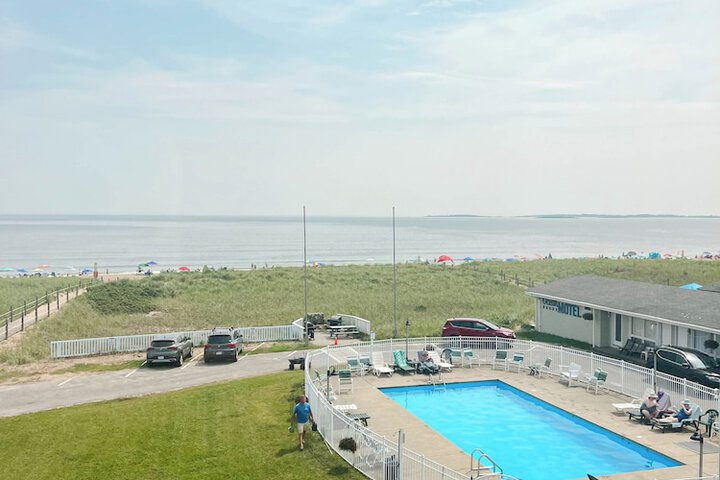 Ocean House Hotel & Motel