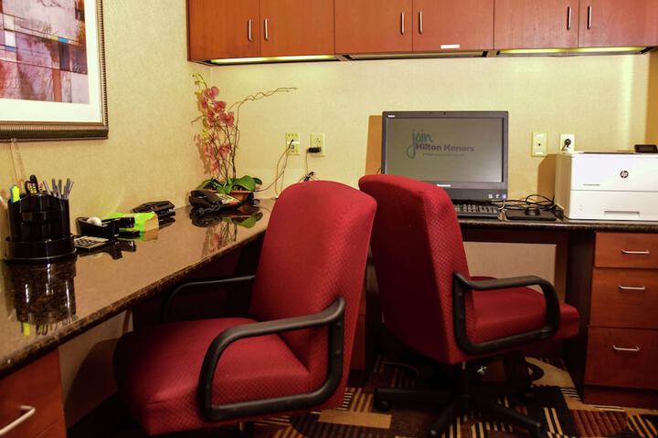 Business Center 33 of 33
