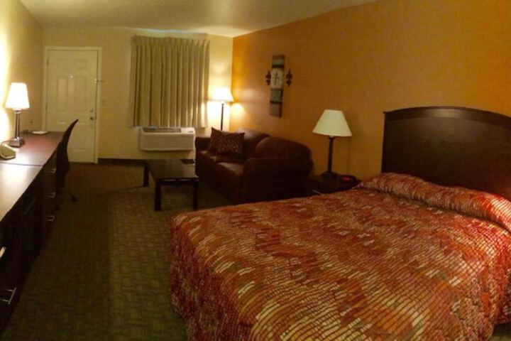 Cottonwood Inn