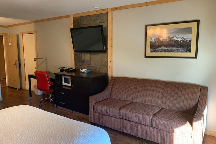 Americas Best Value Inn Wall