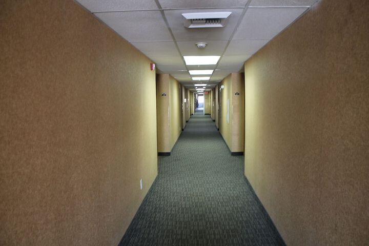 Ballroom/Hall 79 of 84