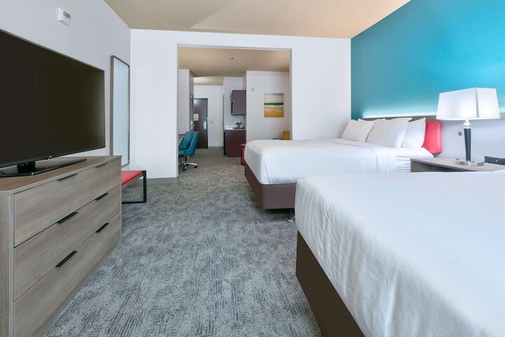 Room 12 of 29