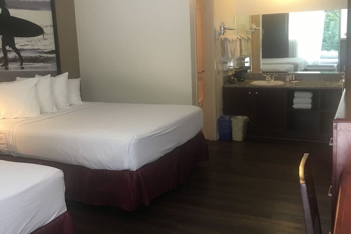 Room 80 of 91