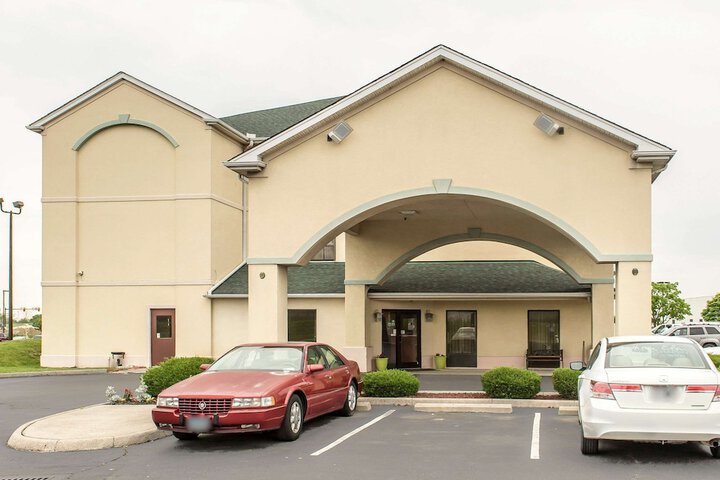 Hotel 4 of 30