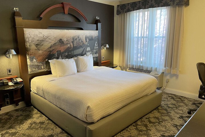 Room 20 of 36