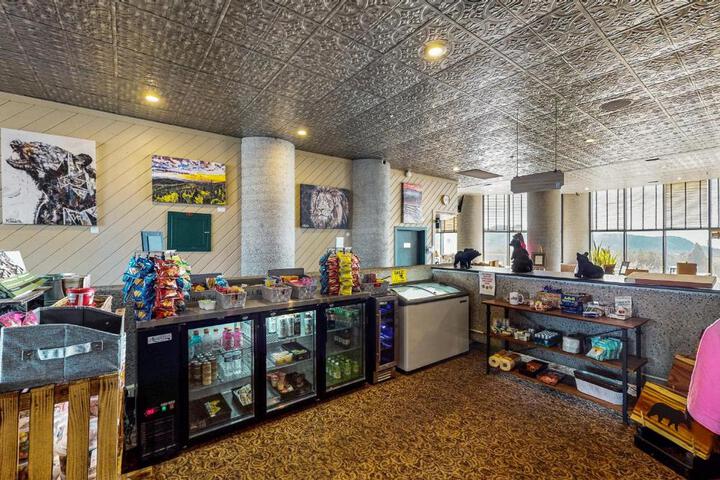 Paradise Peak Retreat