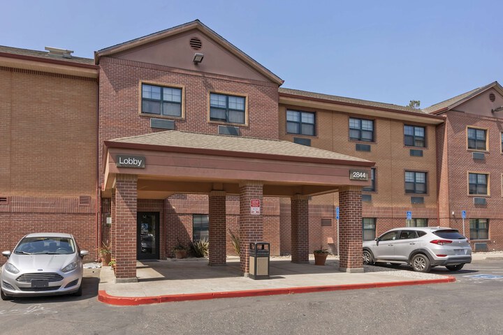 Hotel 3 of 27