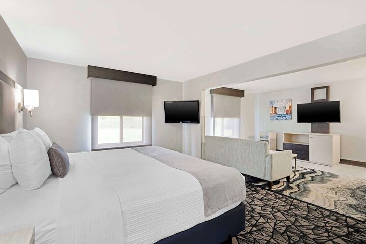 Room 16 of 27