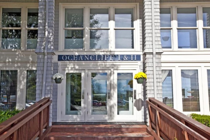 Oceancliff Resort I & II