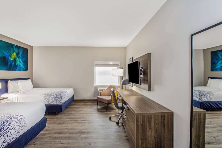 Room 27 of 53