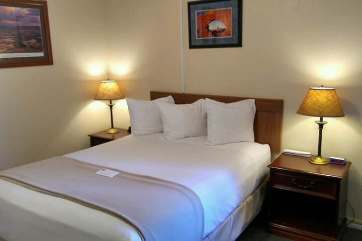 Room 13 of 46