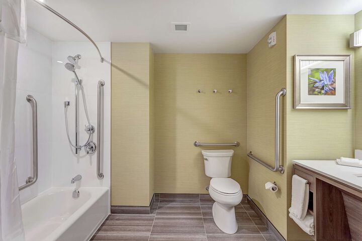 Home2 Suites by Hilton Toronto Brampton