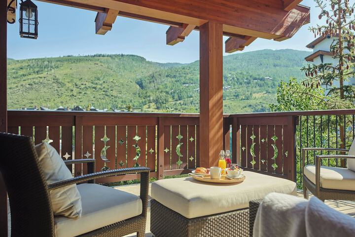 The Lodge at Vail a RockResort by Vail Resorts