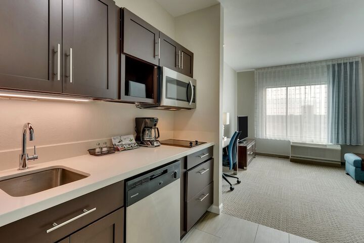 Room 33 of 68