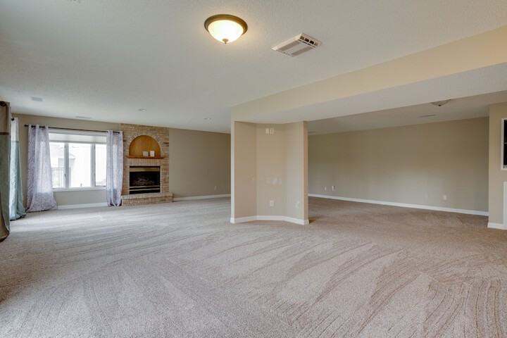 Family Minnesota Vacation Rental w / Balcony