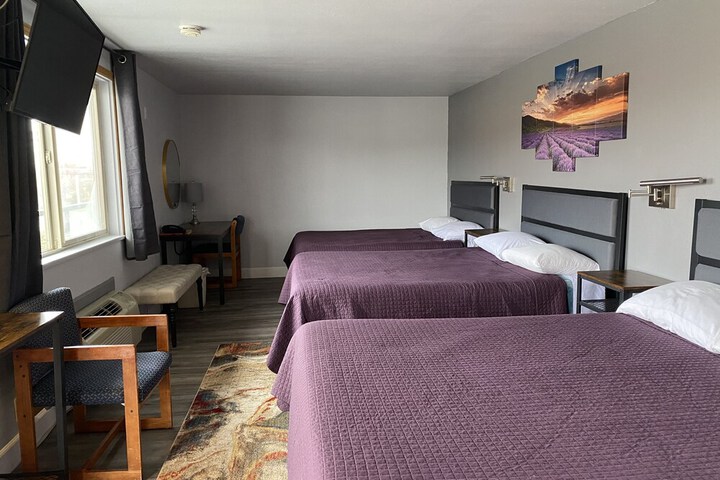 Room 34 of 49