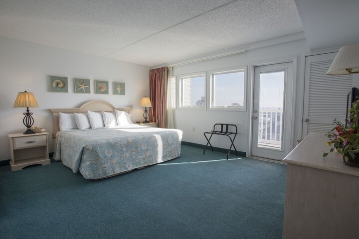 Biscayne Suites