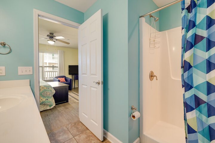Oak Island Vacation Rental 1 Block to Beach!