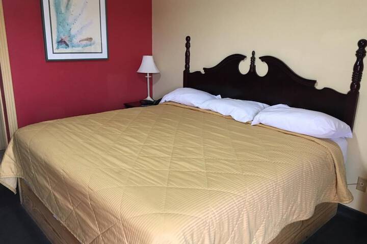 Room 11 of 26