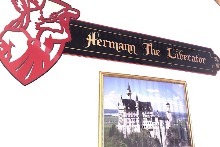 Hermann Crown Suites