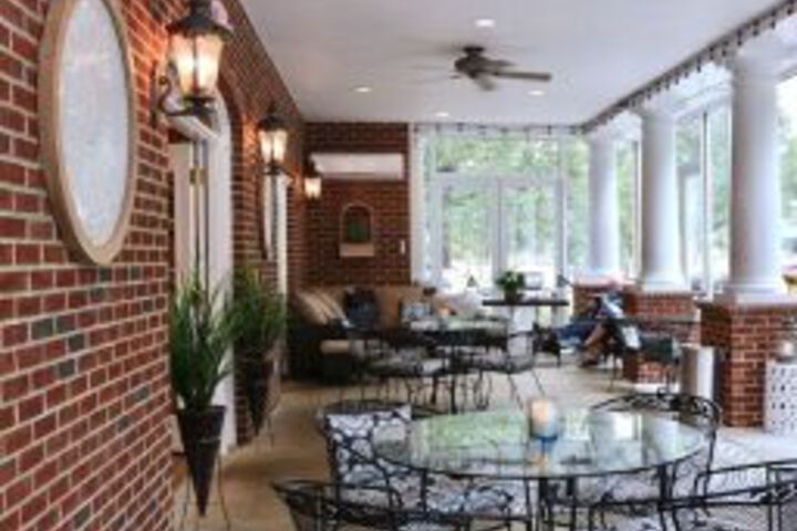 The Acorn Inn