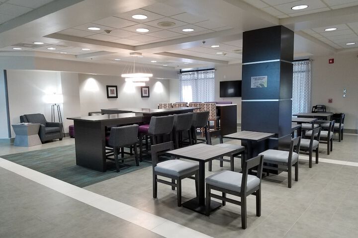 Comfort Inn & Suites Columbus North