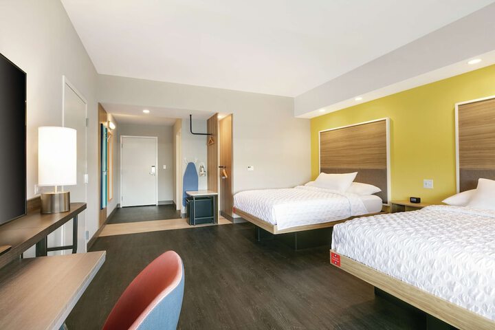 Room 30 of 50