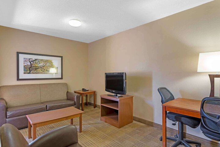 Room 19 of 27