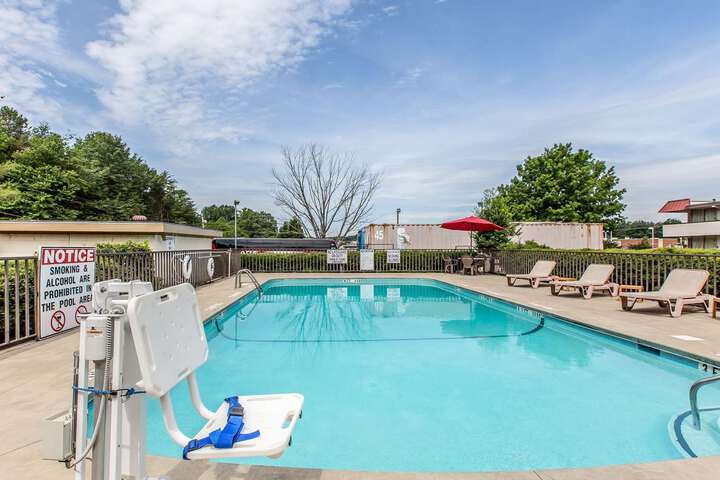 Quality Inn & Suites Easley - Greenville