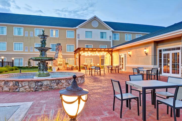 Hotel 2 of 49