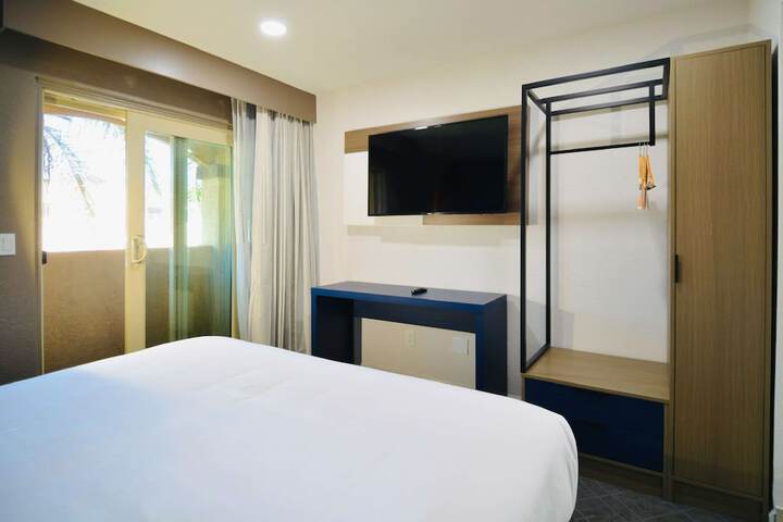 Room 17 of 55