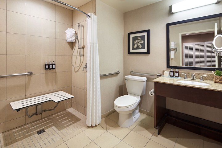 Room 15 of 28