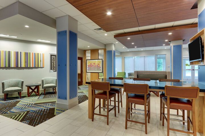 Hotel 4 of 75
