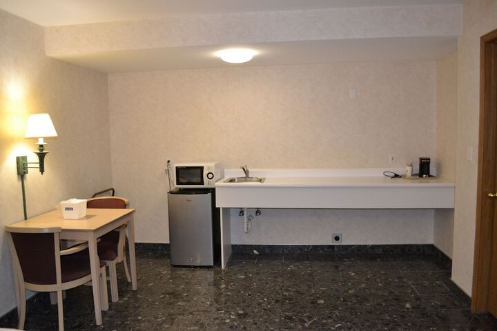 Room 14 of 38