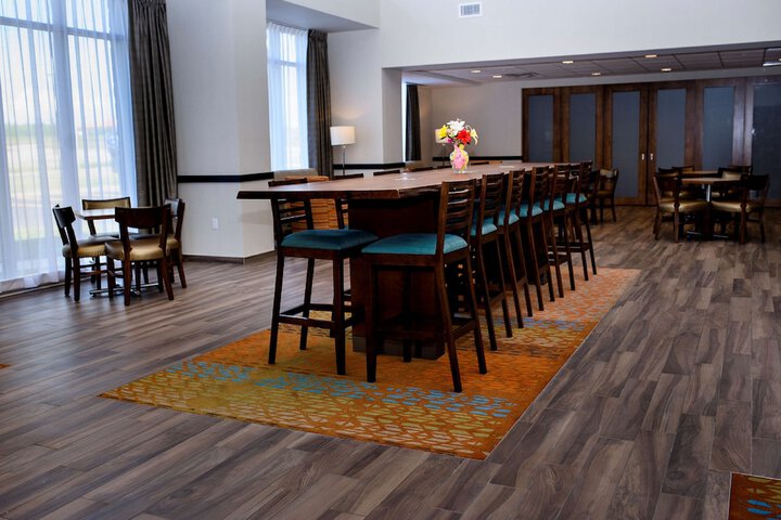 Hampton Inn & Suites by Hilton Truro