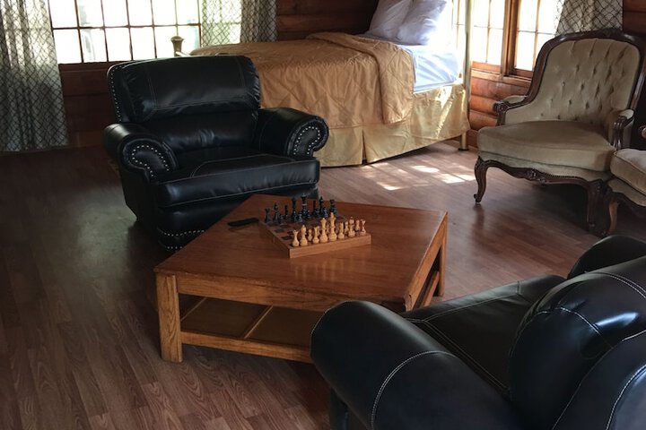 Room 73 of 89