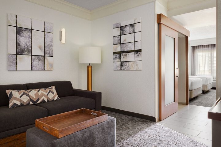 Room 14 of 34