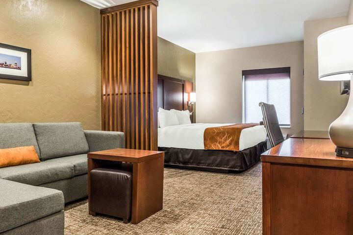 Room 11 of 40