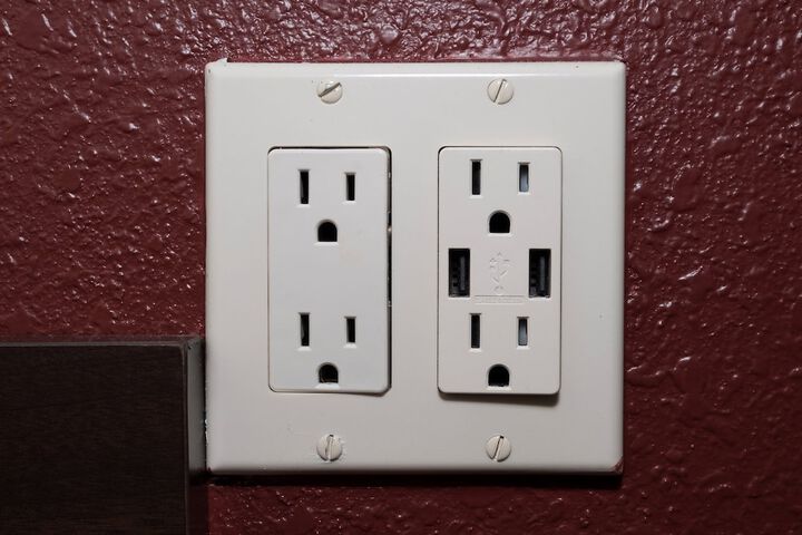 Room 12 of 24