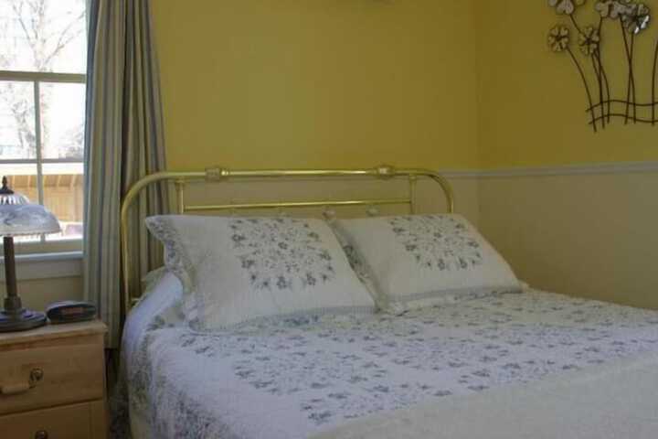 Room 27 of 52
