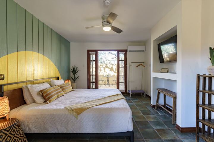 Room 15 of 38
