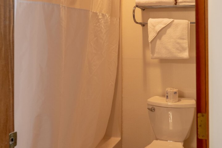 Room 122 of 235