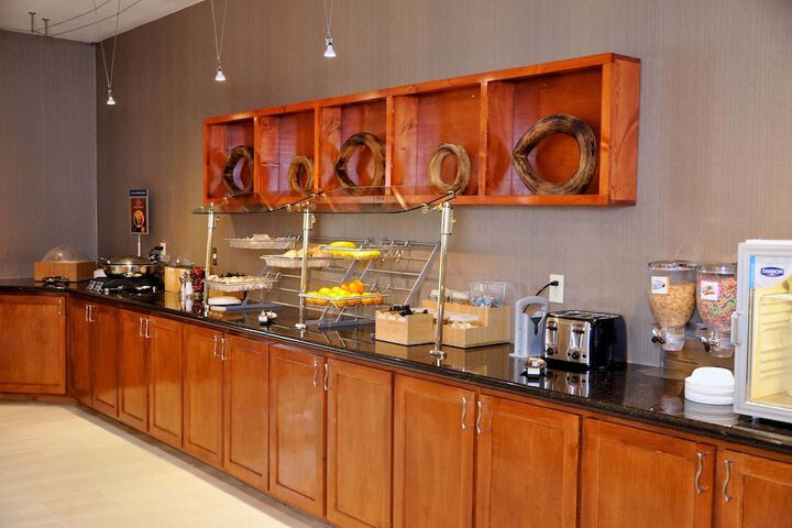 Breakfast/Coffee Service 34 of 39