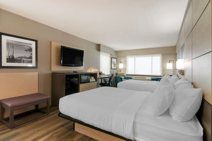 Room 20 of 77