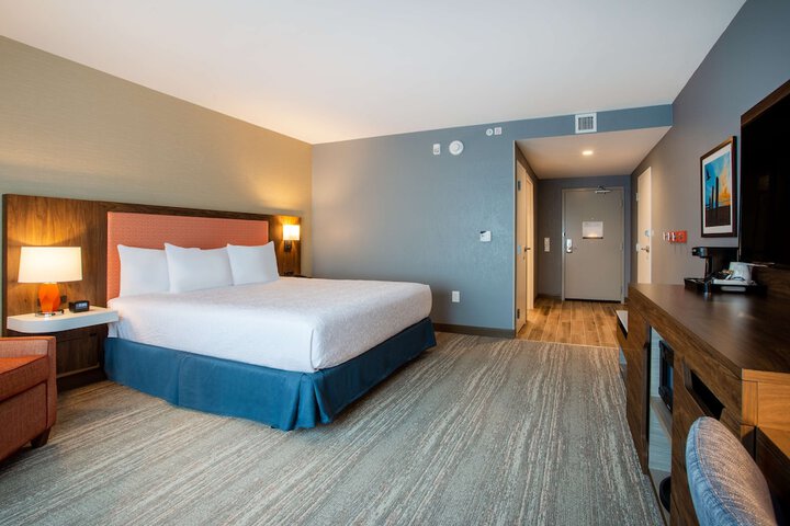Room 12 of 36