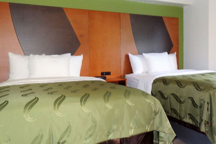 Room 15 of 28
