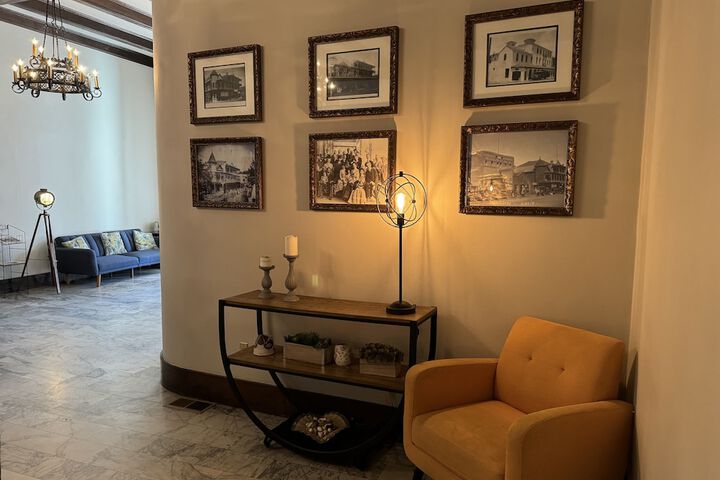 Historic Sonora Inn