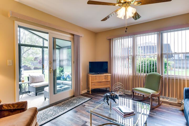 Tonawanda Vacation Rental 13 Mi to Niagara Falls