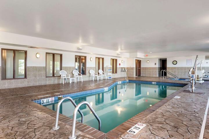 Pool 6 of 29