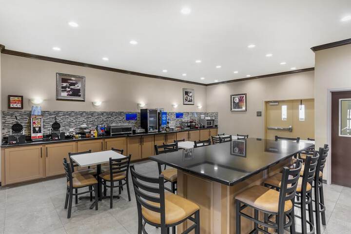 Best Western Red River Inn & Suites